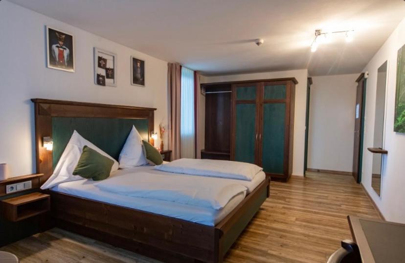 Hotel Restaurant Auerhahn Bad Wildbad Exterior foto