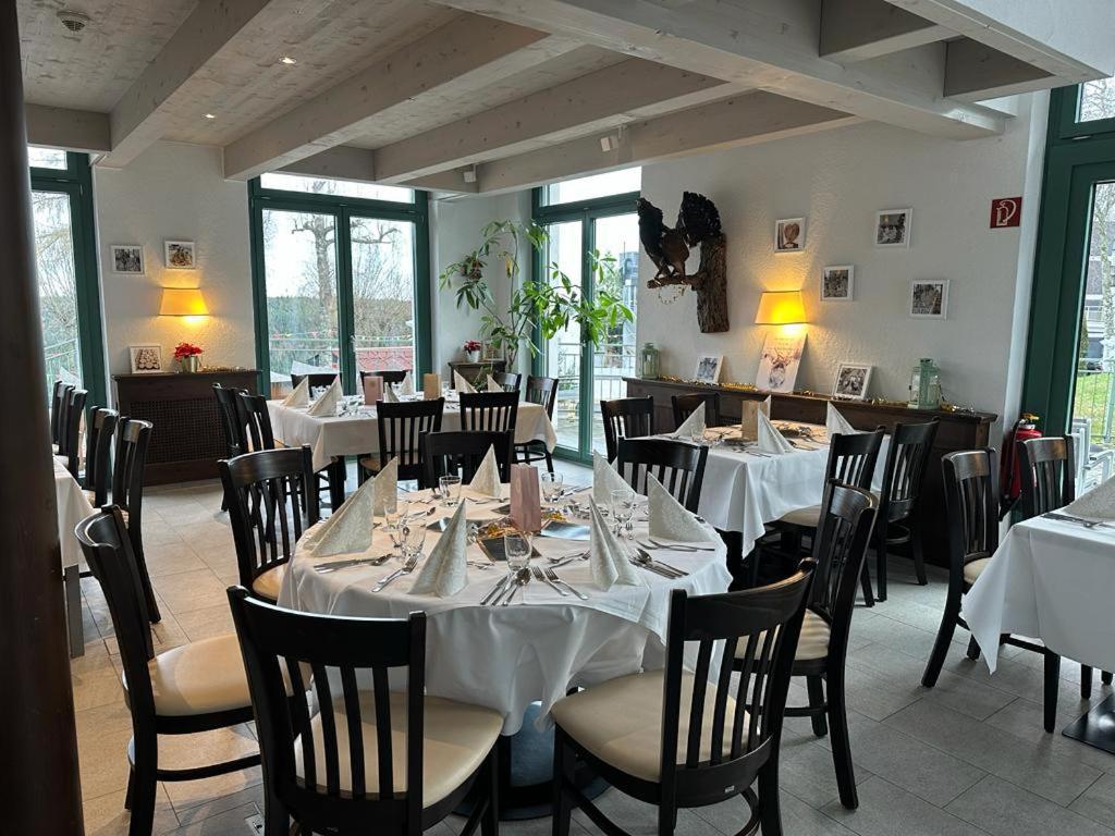 Hotel Restaurant Auerhahn Bad Wildbad Exterior foto